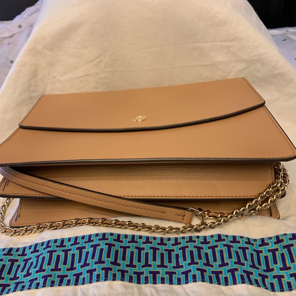 Tory Burch - Picture 5 of 8